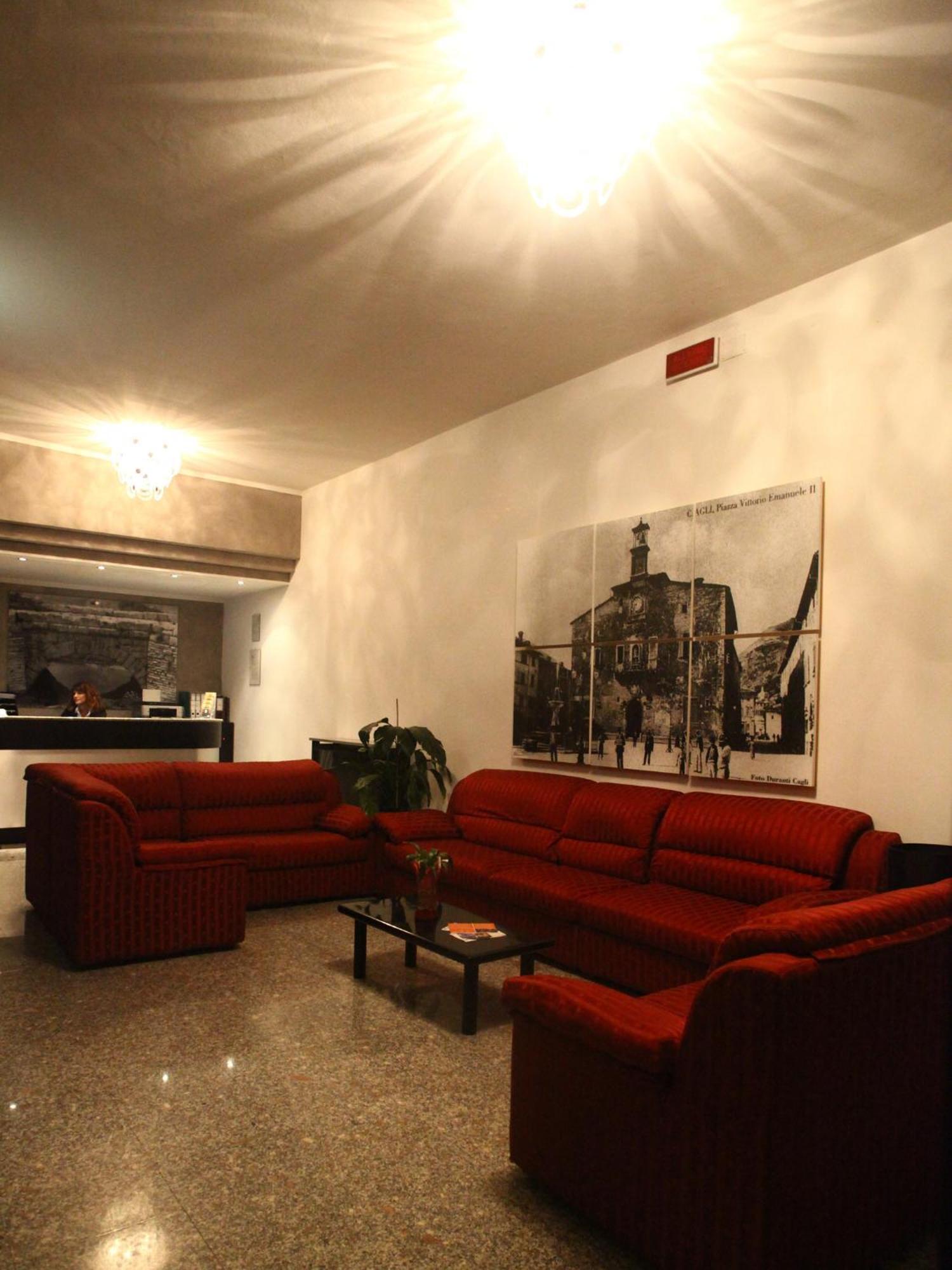 Hotel Pineta Cagli Luaran gambar