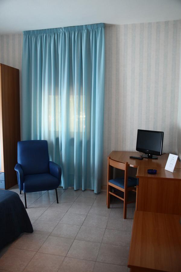 Hotel Pineta Cagli Luaran gambar